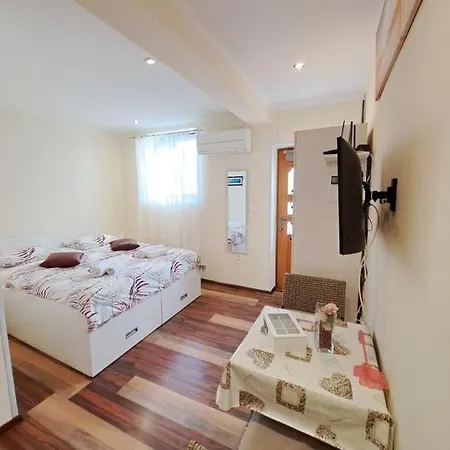Meressa Nina&leo Apartment
